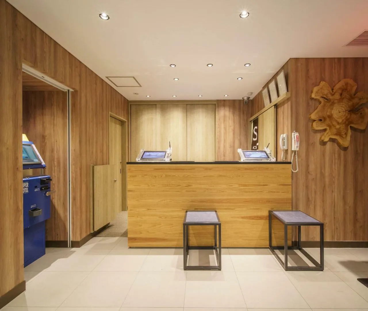 Super Hotel Kushiro Kurogane 2*,  Japan
